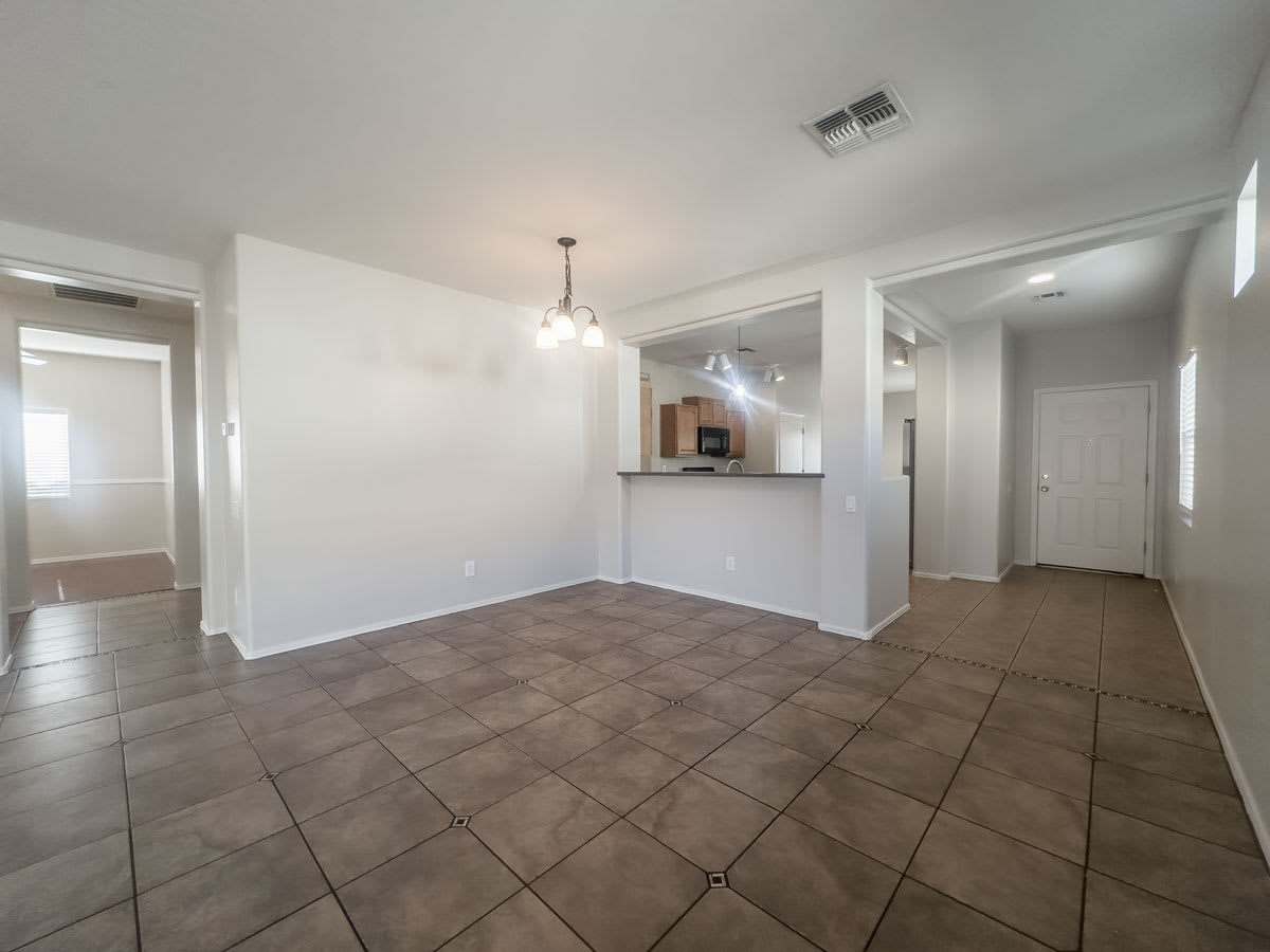 5239 W Glass Ln – photo 2