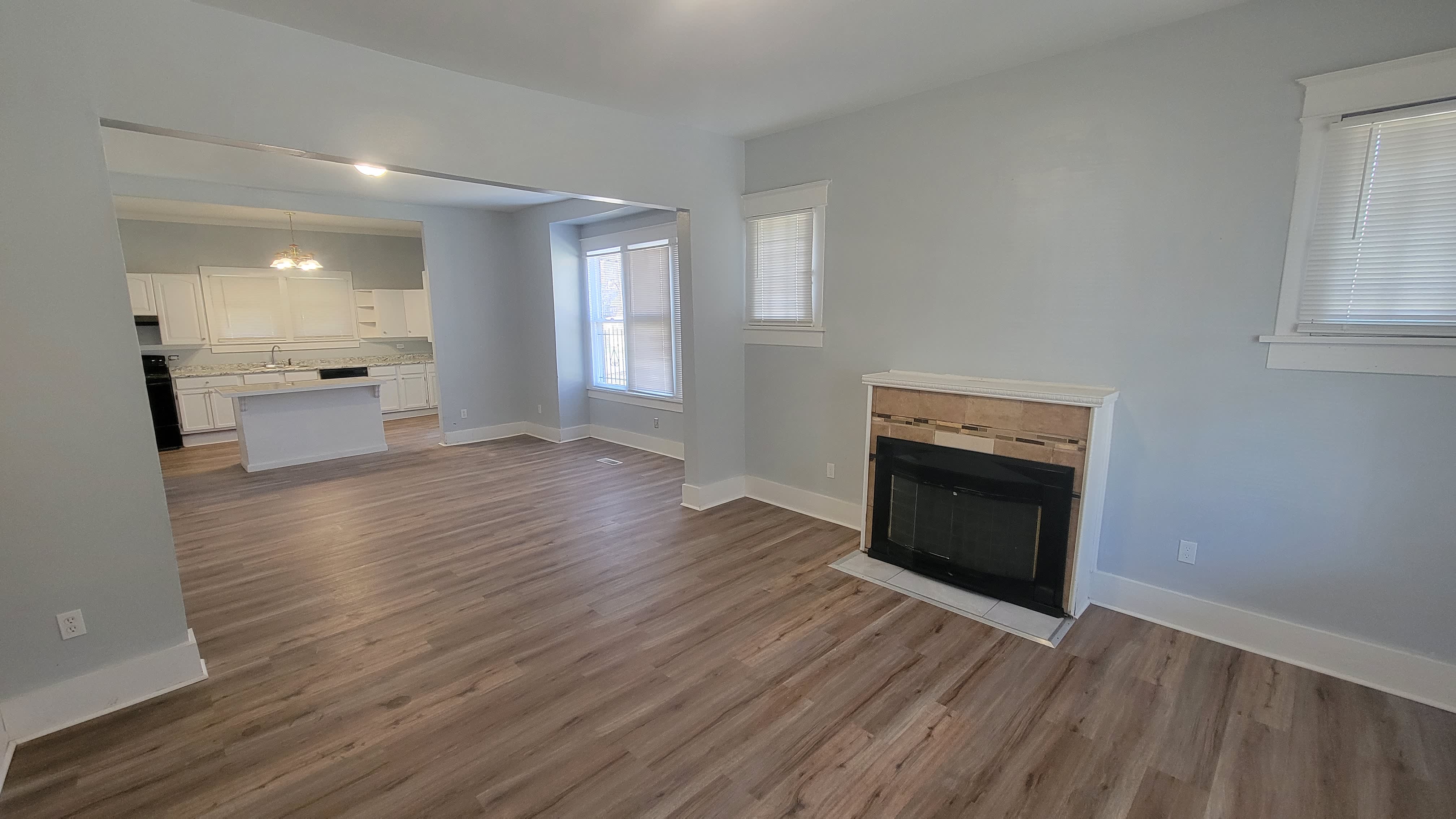 2300 S Pulaski St – photo 2