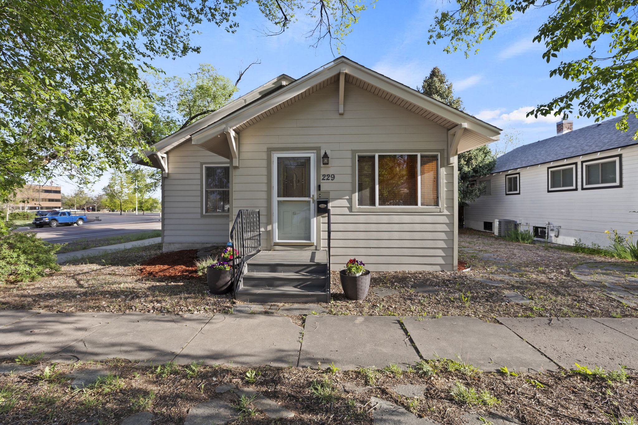229 E Washington St – photo 1