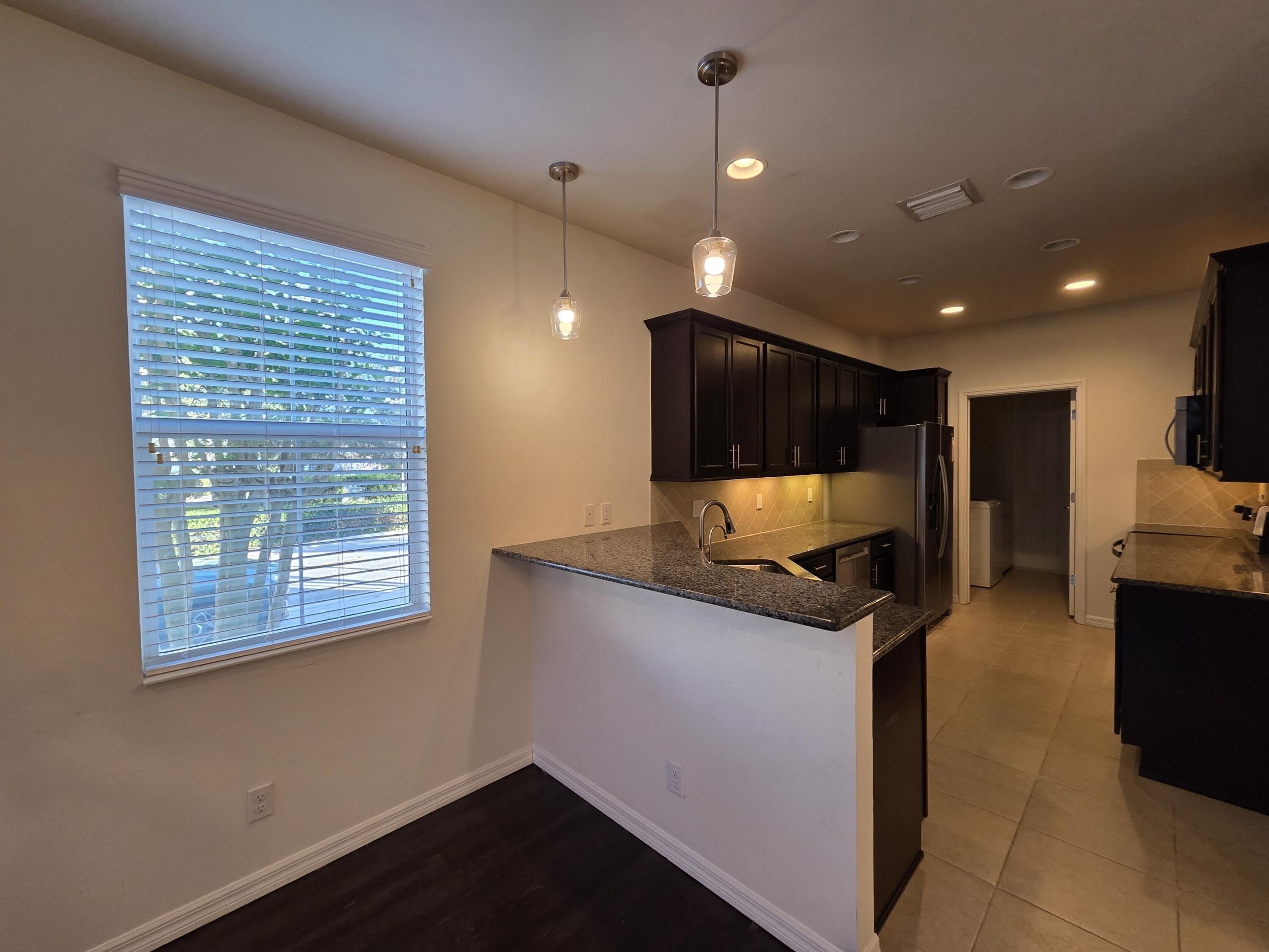 1102 Dakota Drive – photo 4