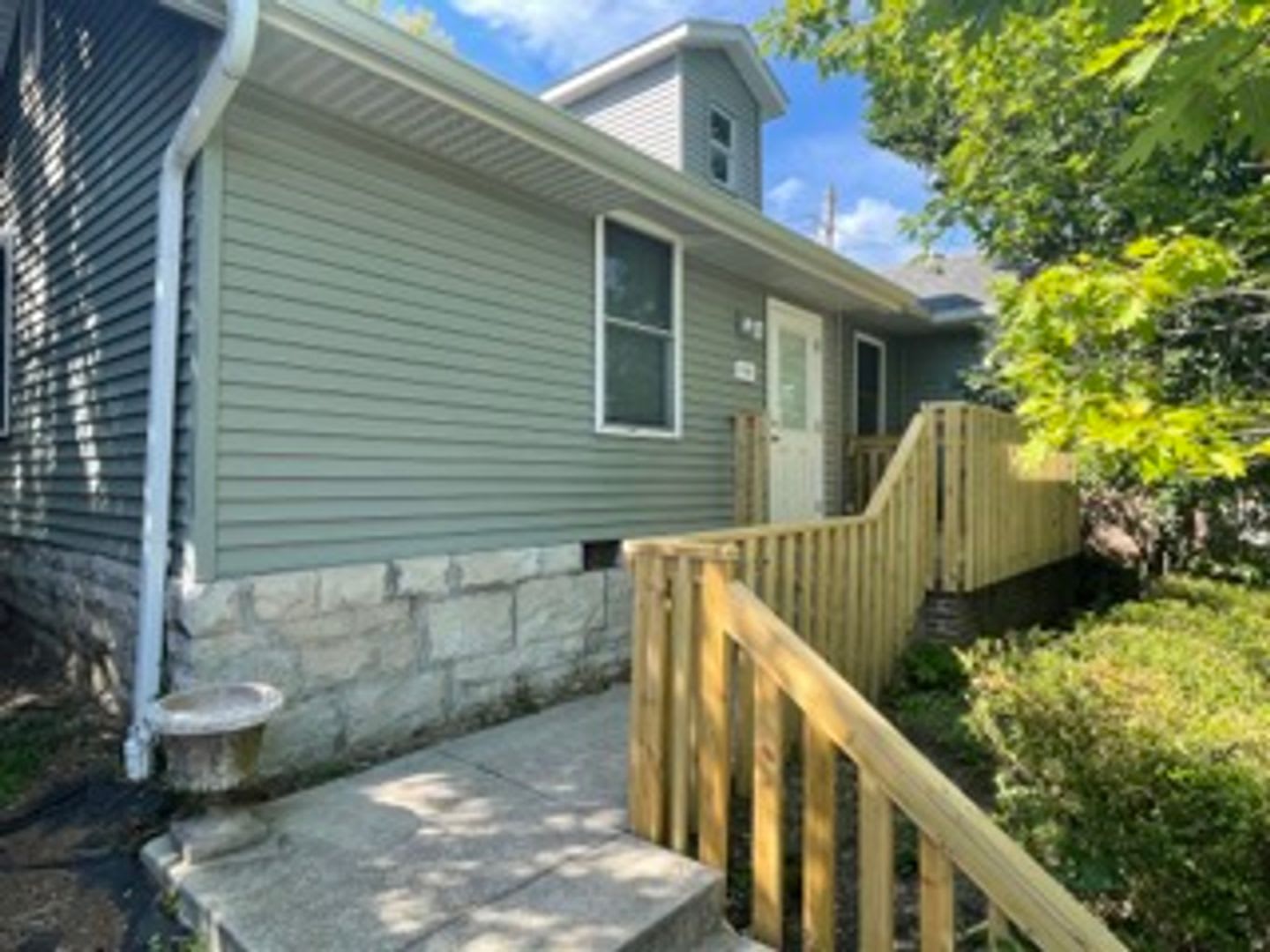 211 N Madison – photo 2