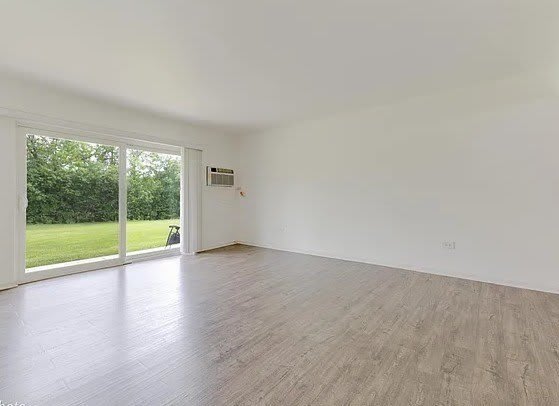 7413 Brookdale Drive – photo 4
