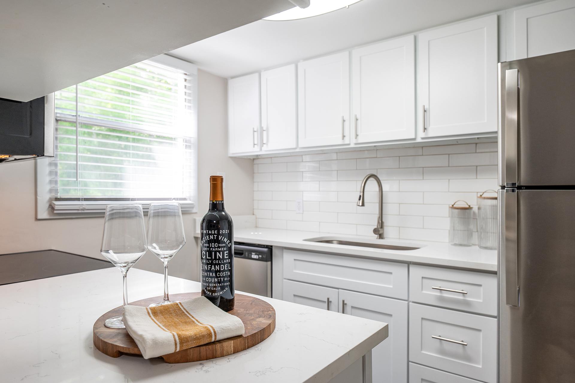 The Artisan Luxury Apartment – photo 2