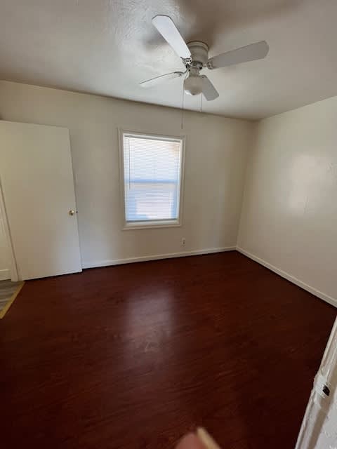 1665 Sycamore Street #A Upstairs – photo 4
