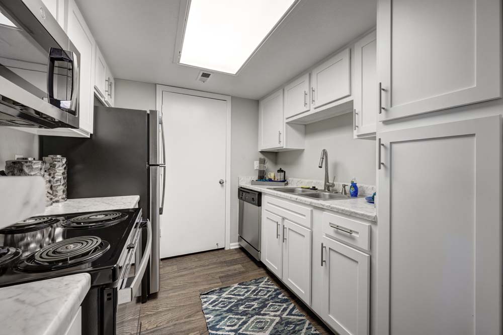 Waterfield Court Apartment Homes – photo 2