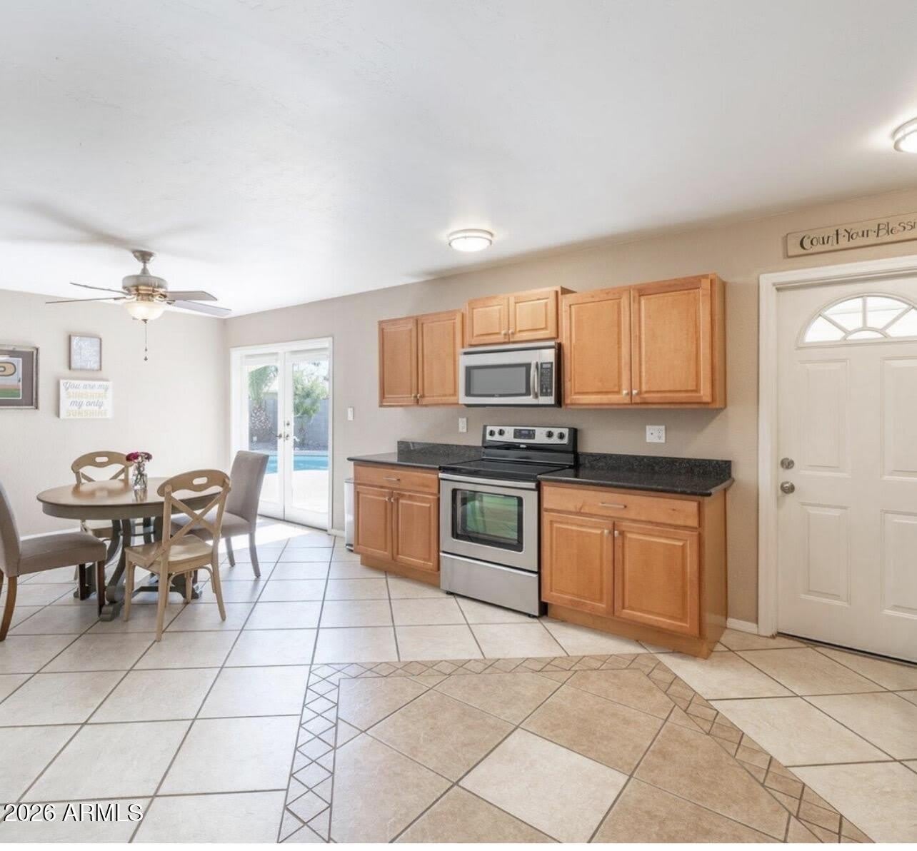 2046 E YALE Drive – photo 5