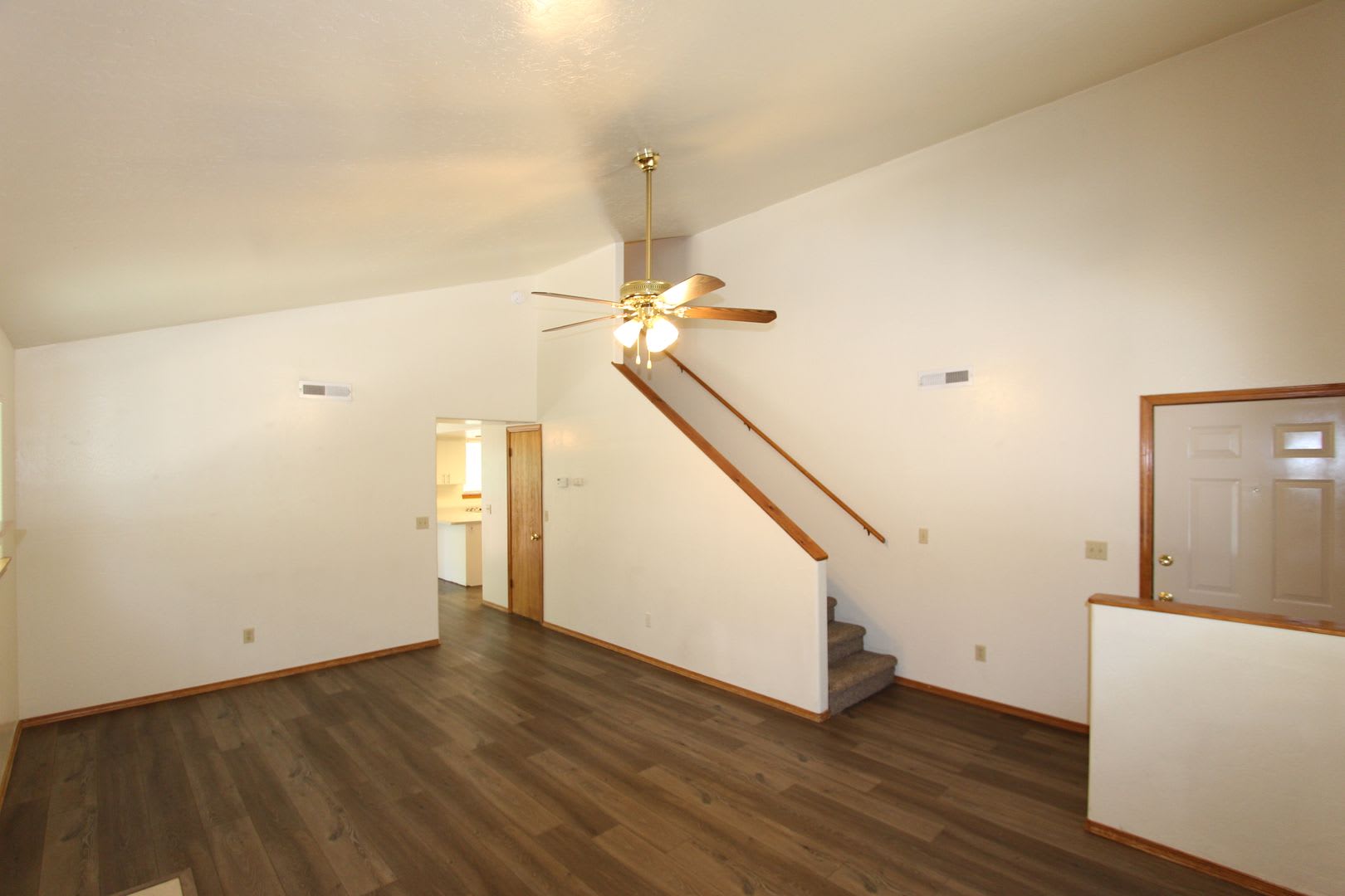 3-Bedroom Townhome in Desirable Lower Greenlaw – photo 4