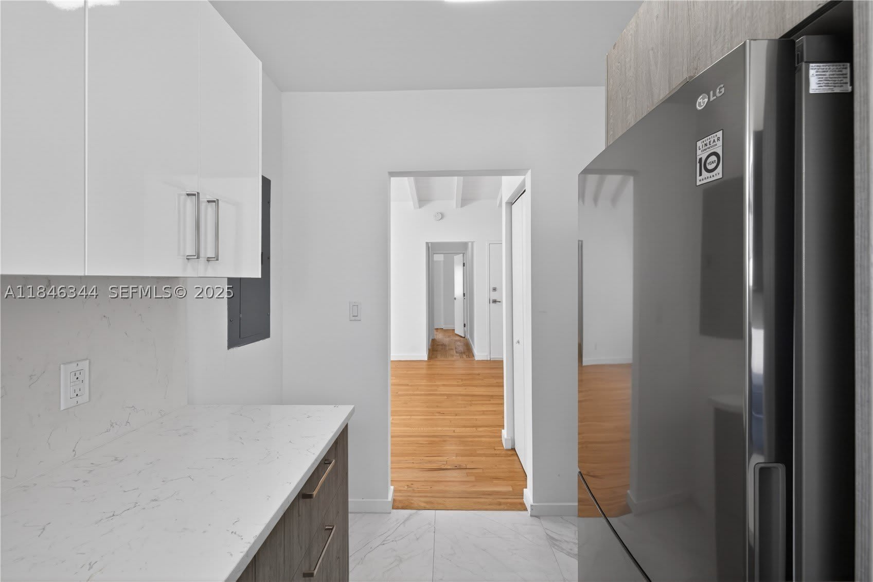 1552 Euclid Ave – photo 3