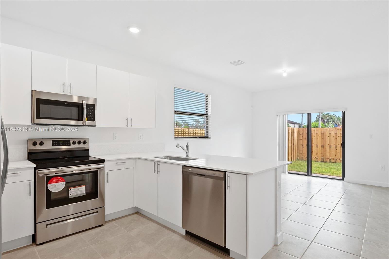 11934 Southwest 247th Terrace – photo 4
