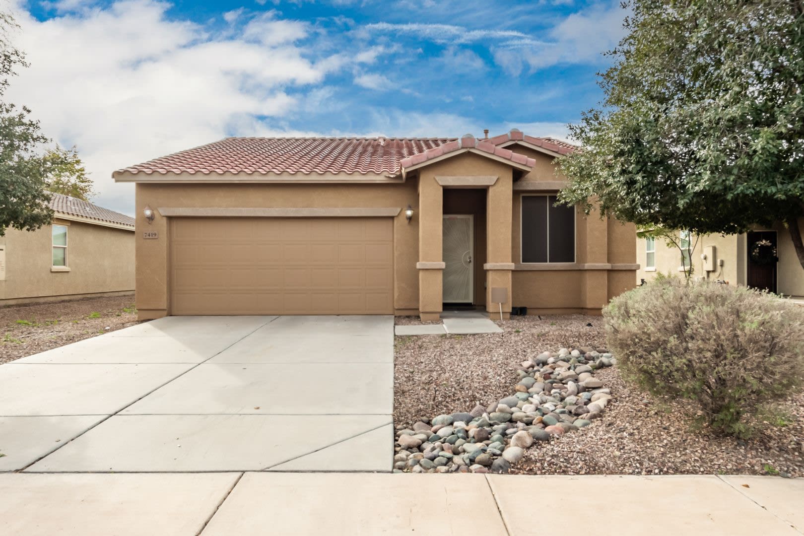 Attractive 3 bed, 2 bath home – photo 1