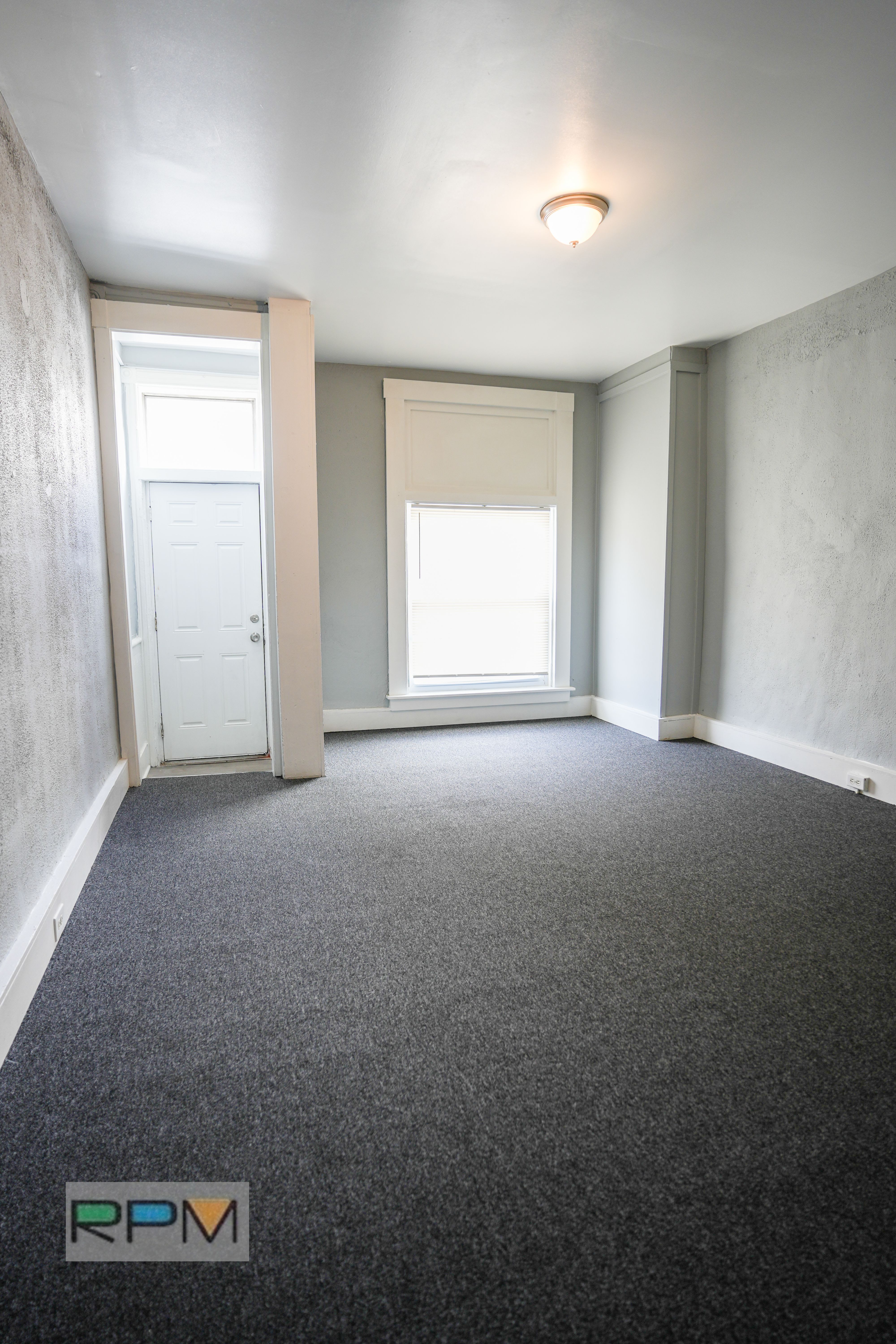 708 N Kenwood Ave – photo 4