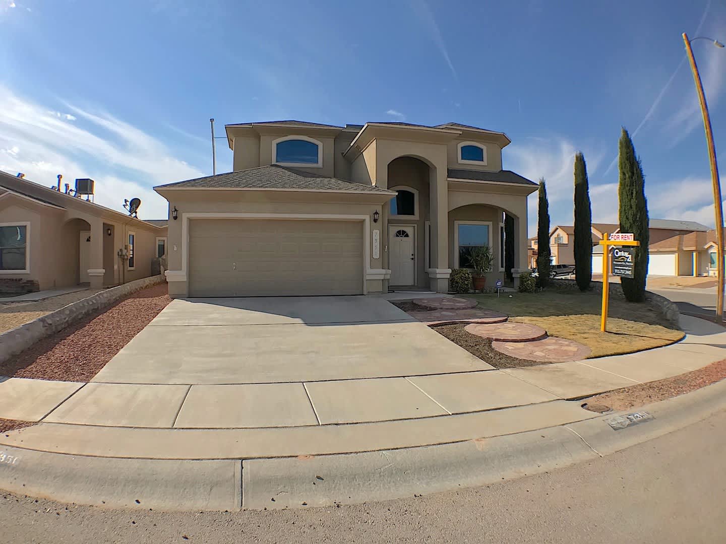 Northeast El Paso 3 Bed Refrig A/C – photo 1