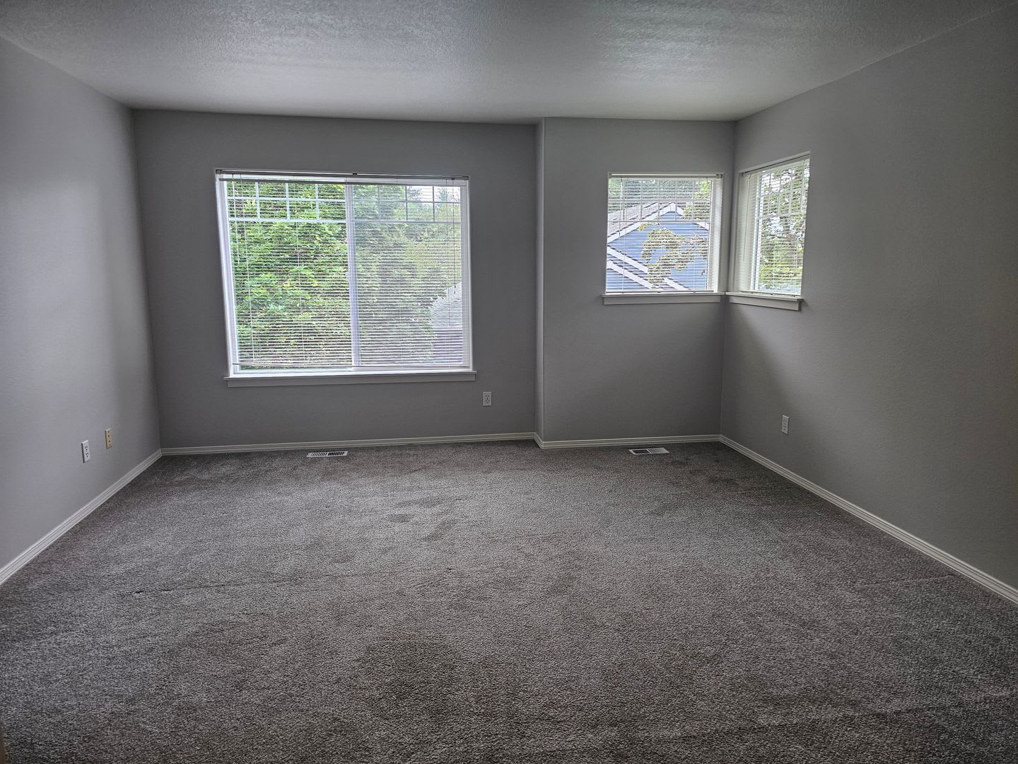 TIGARD TOWNHOUSE – photo 4