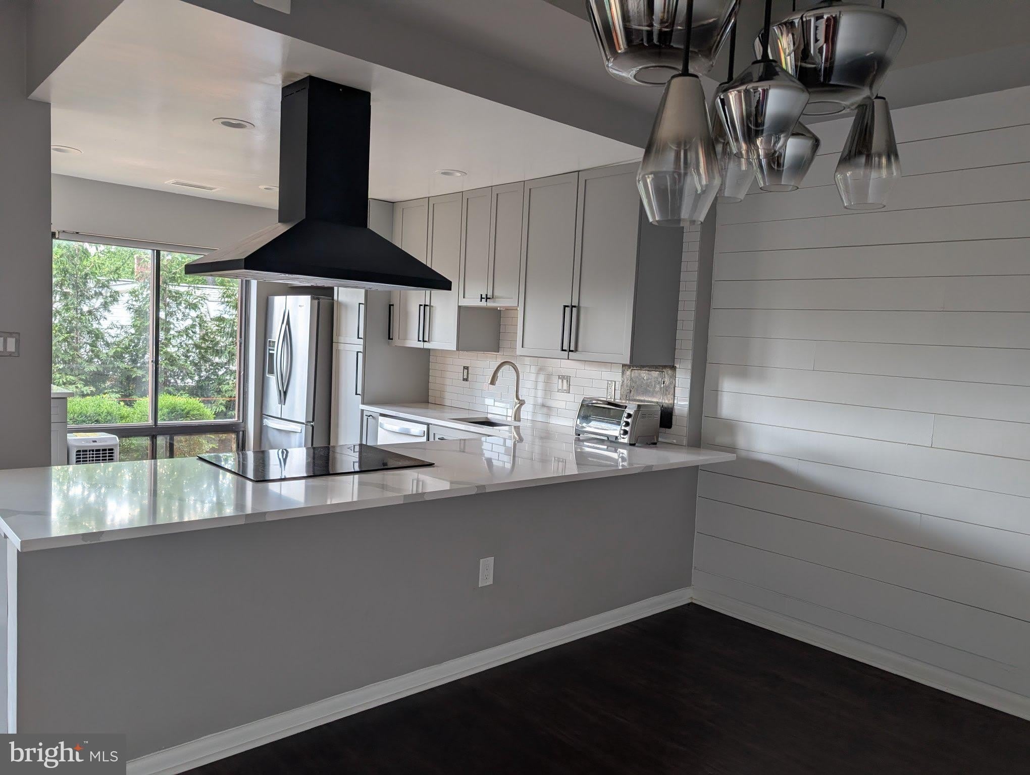 114 ROBERTS Lane – photo 4
