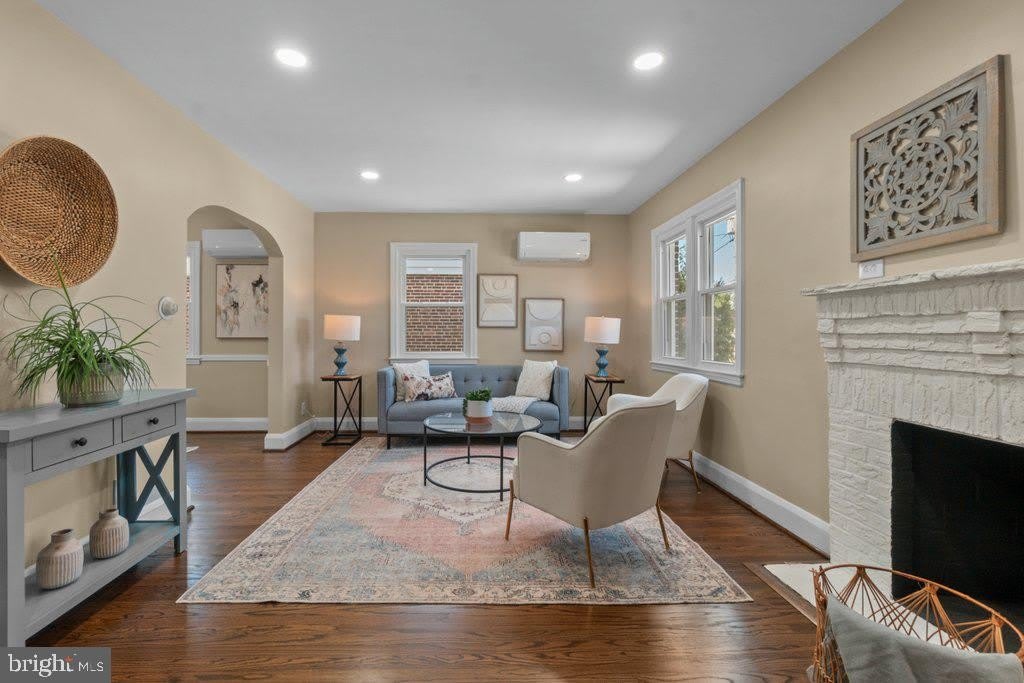 3027 LAVENDER Avenue – photo 4