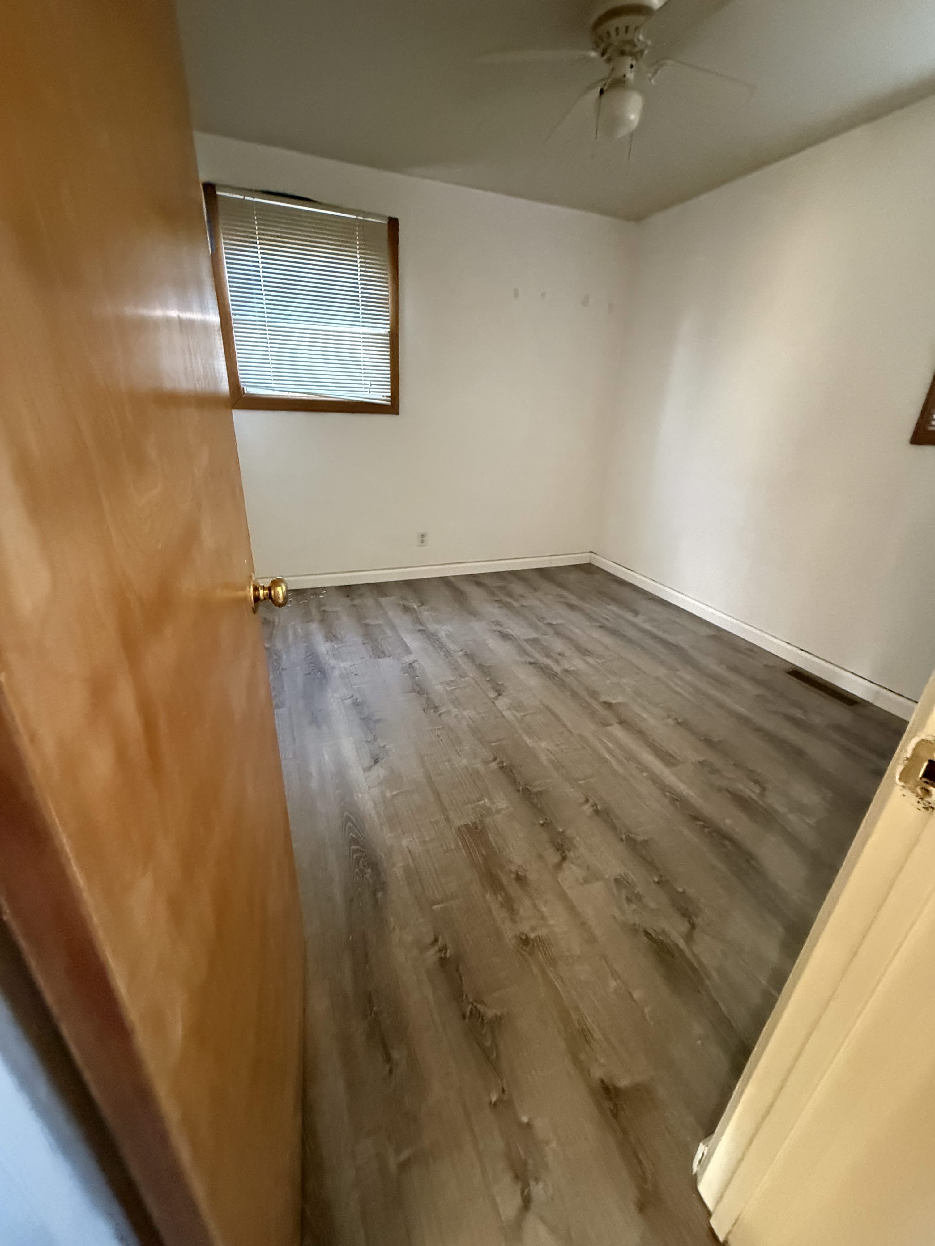 7616 Howard Ave – photo 1
