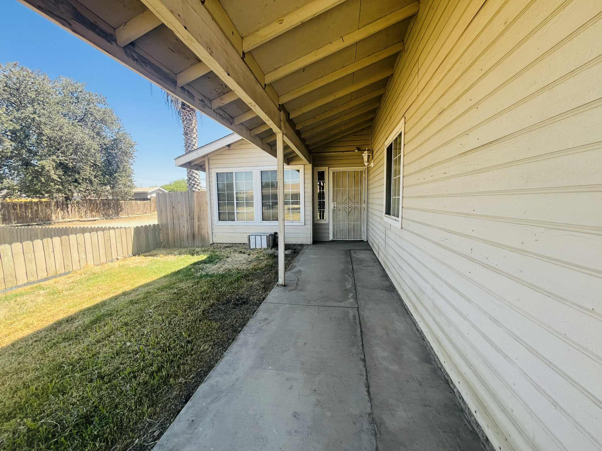 1251 West Davis Street – photo 4