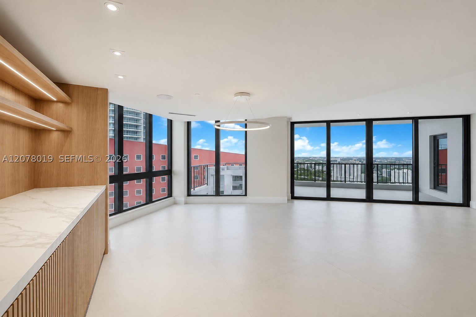 1581 Brickell Ave – photo 3