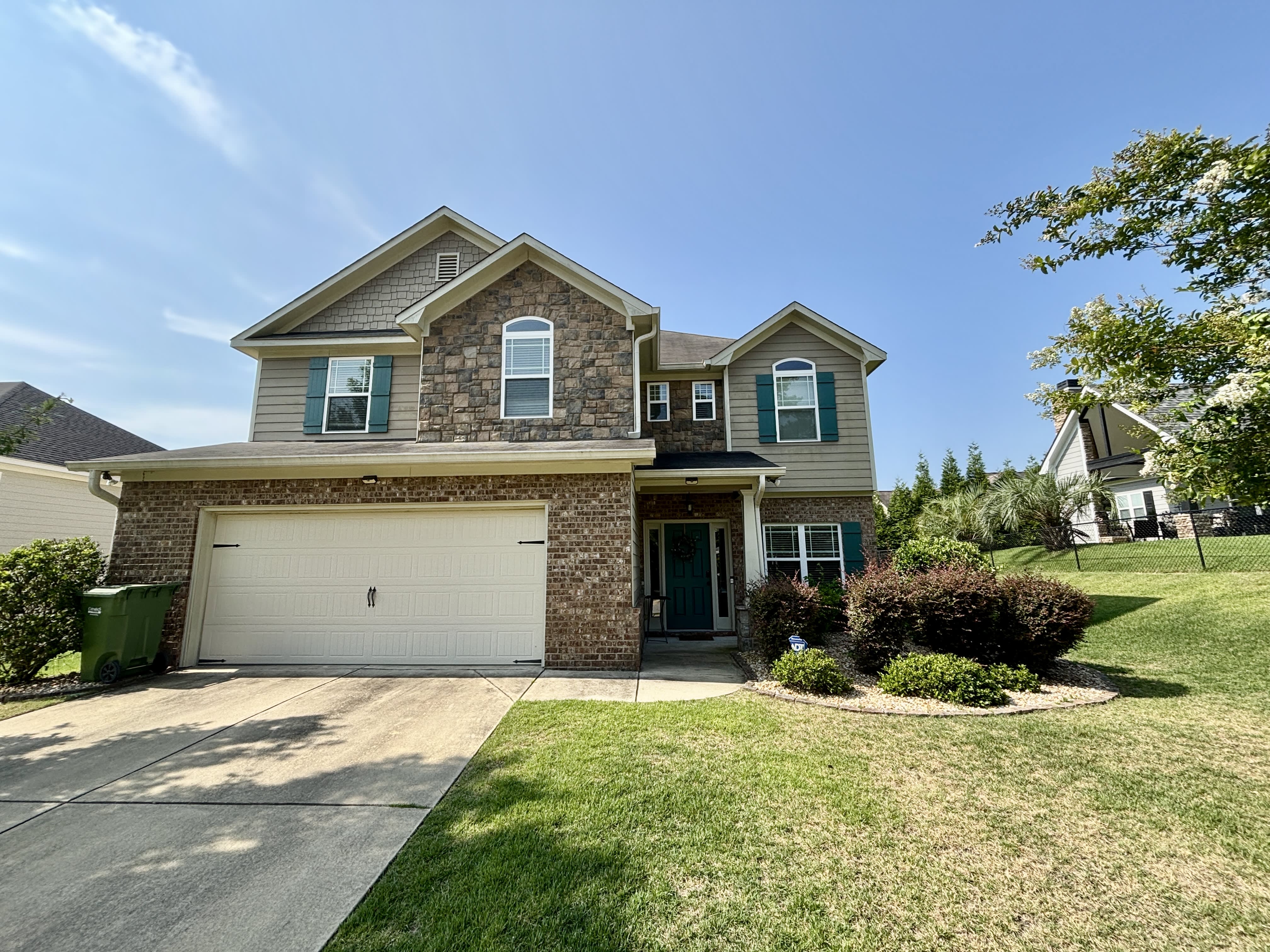 152 Woodstream Dr – photo 1