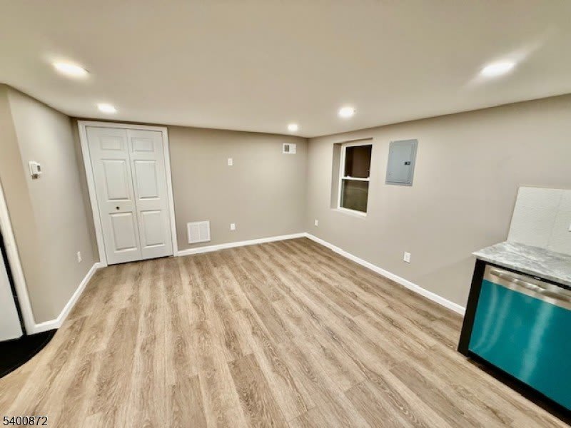264 Girard Ave – photo 5