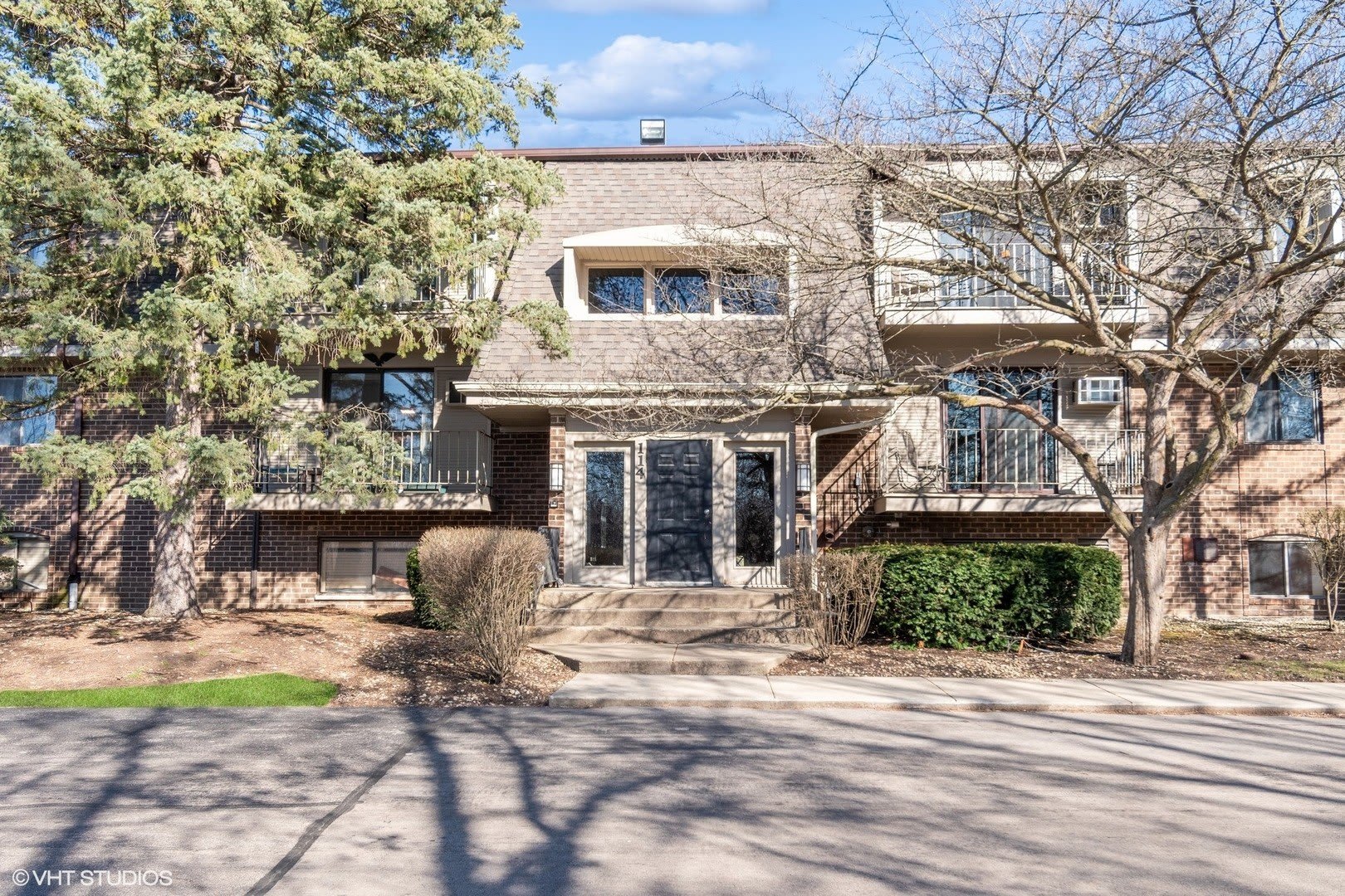 114 E Bailey Road – photo 1