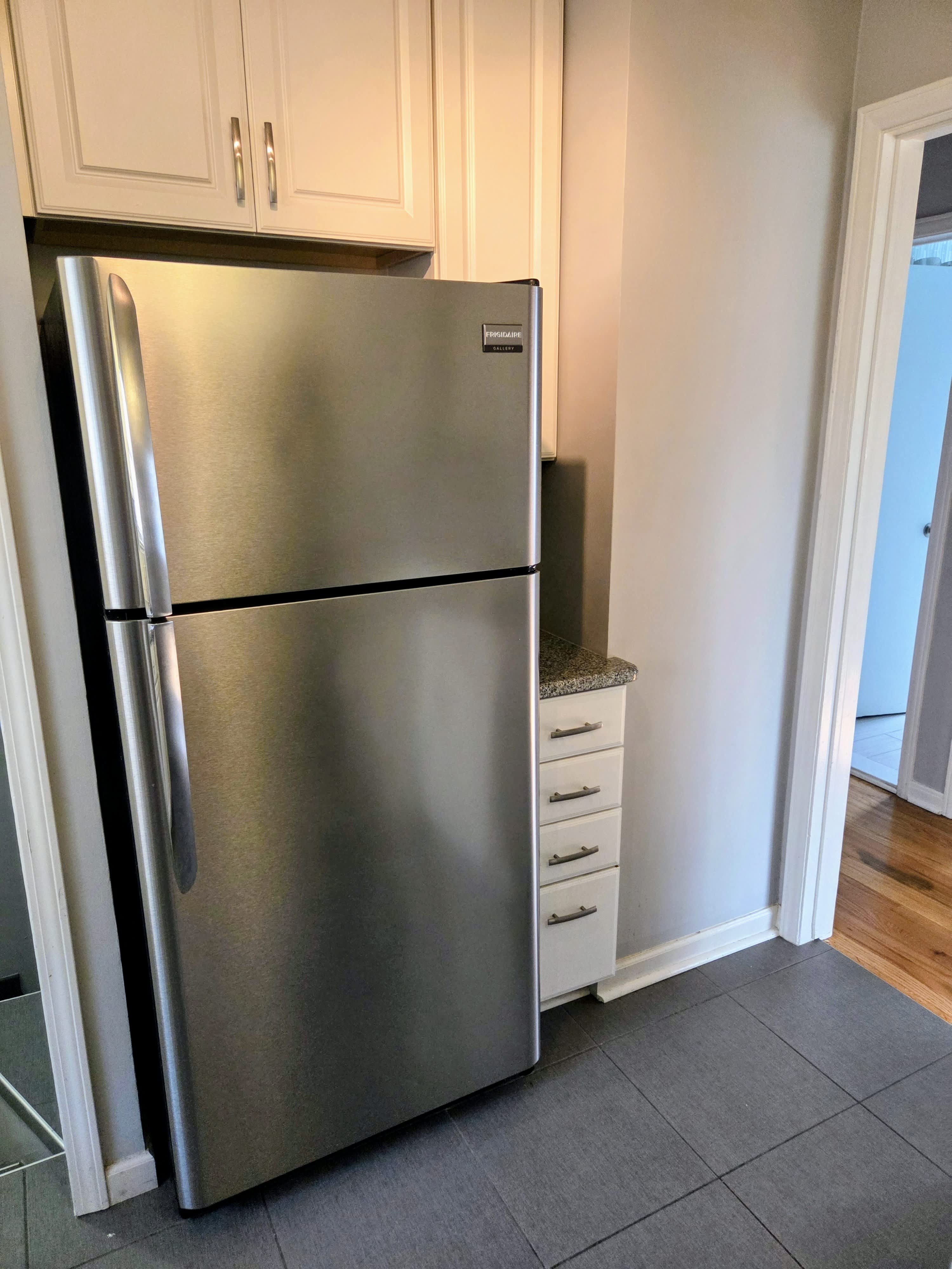 2215 East Lincoln Avenue – photo 3
