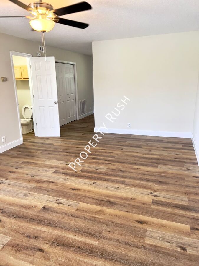 56 Bell Road – photo 1