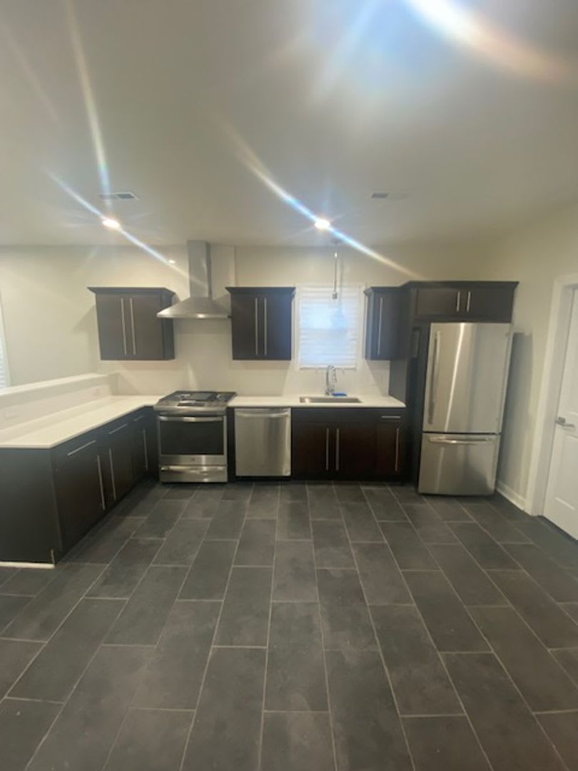 Updated 2 Bedroom Apartment – photo 4