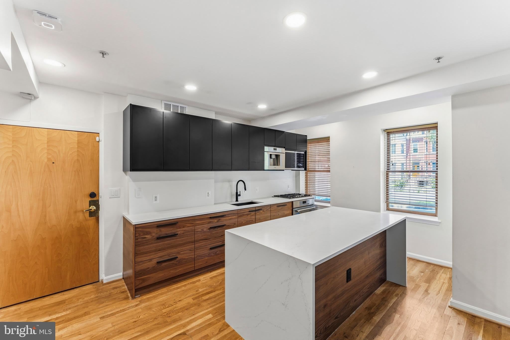 70 RHODE ISLAND Avenue NW – photo 2