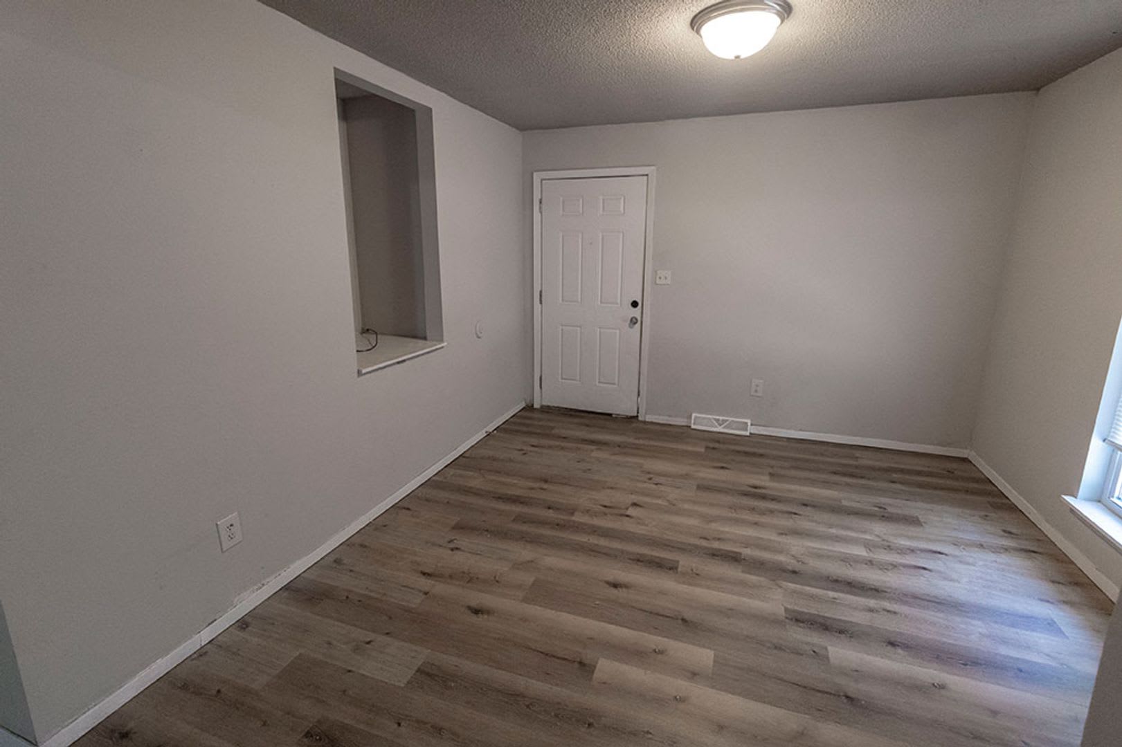 Central 4 bedroom Duplex – photo 3
