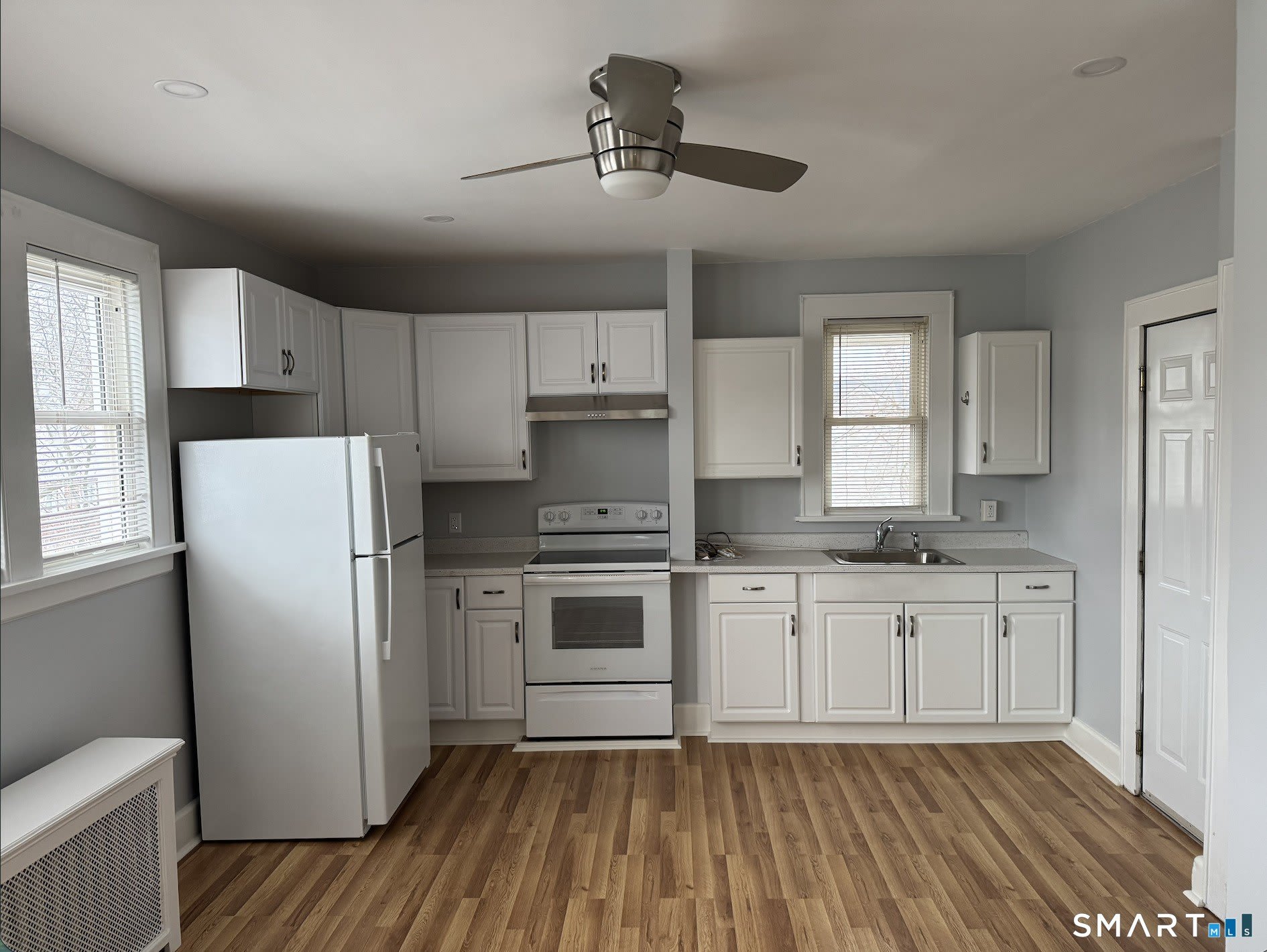 285 Clover Street – photo 2