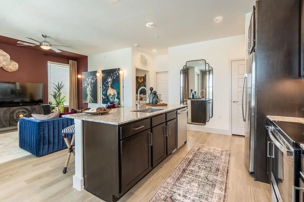 5006 E Parmer Ln – photo 5