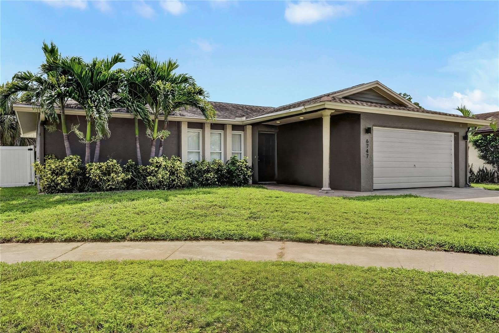 6747 DEER POND Lane N – photo 1