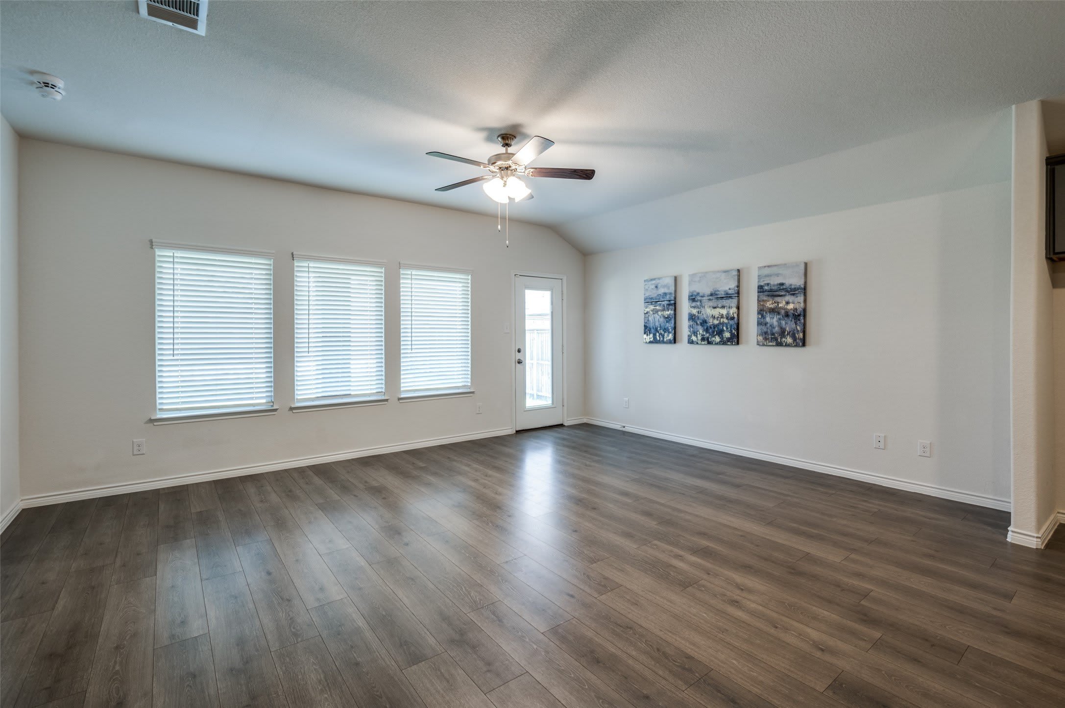 6409 Windsor Lane – photo 5