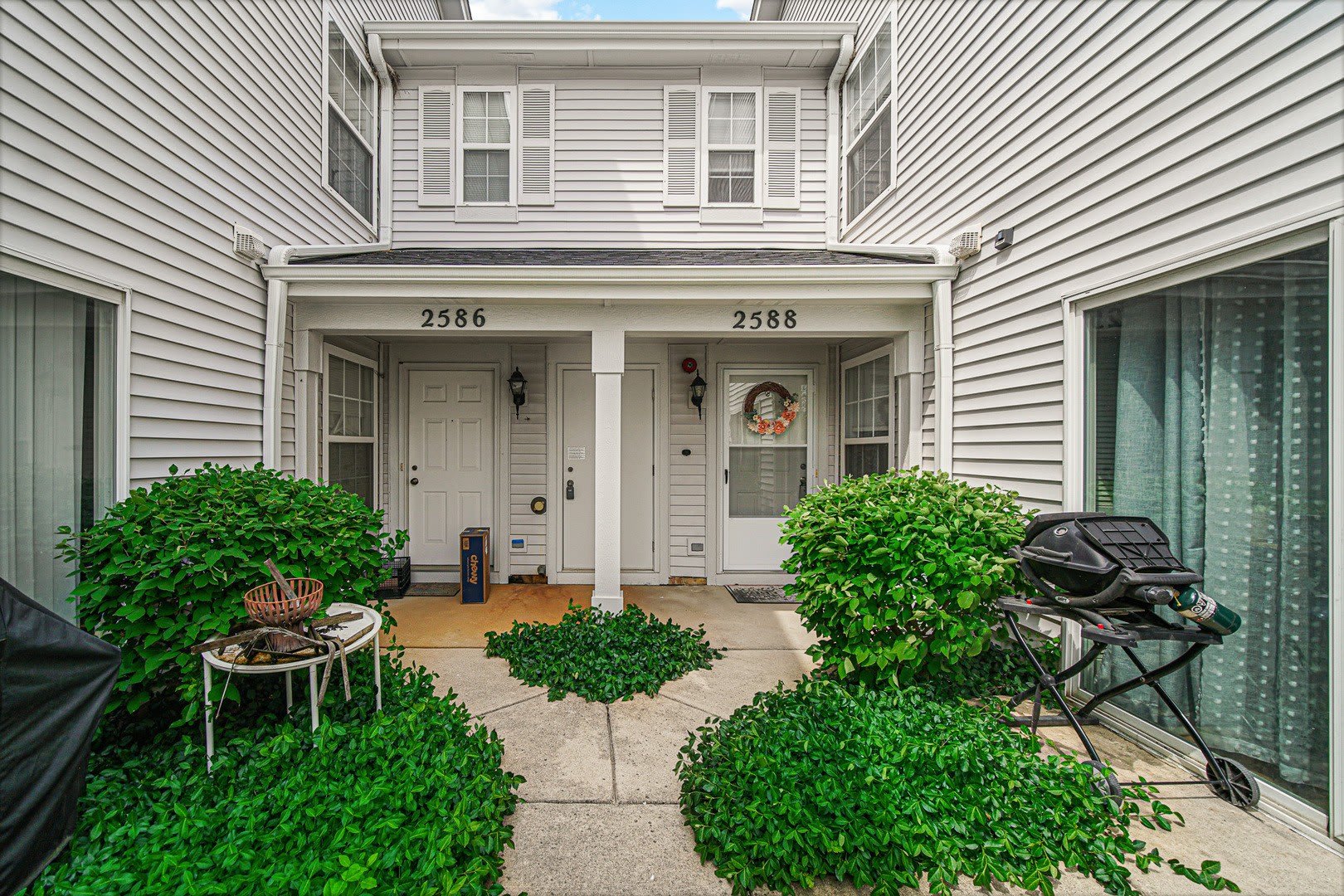 2588 Dickens Court – photo 2