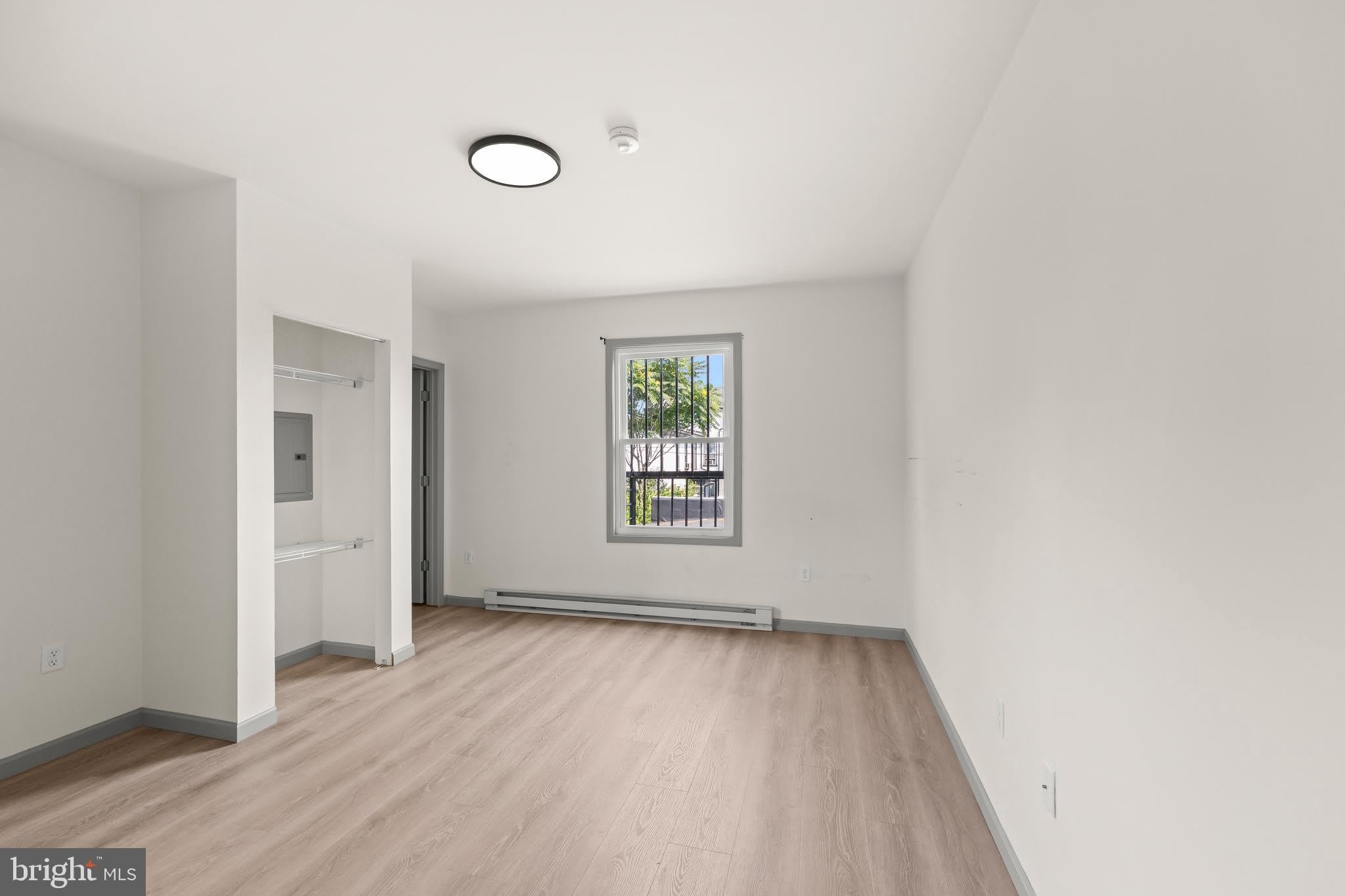 531 WALTON STREET – photo 5