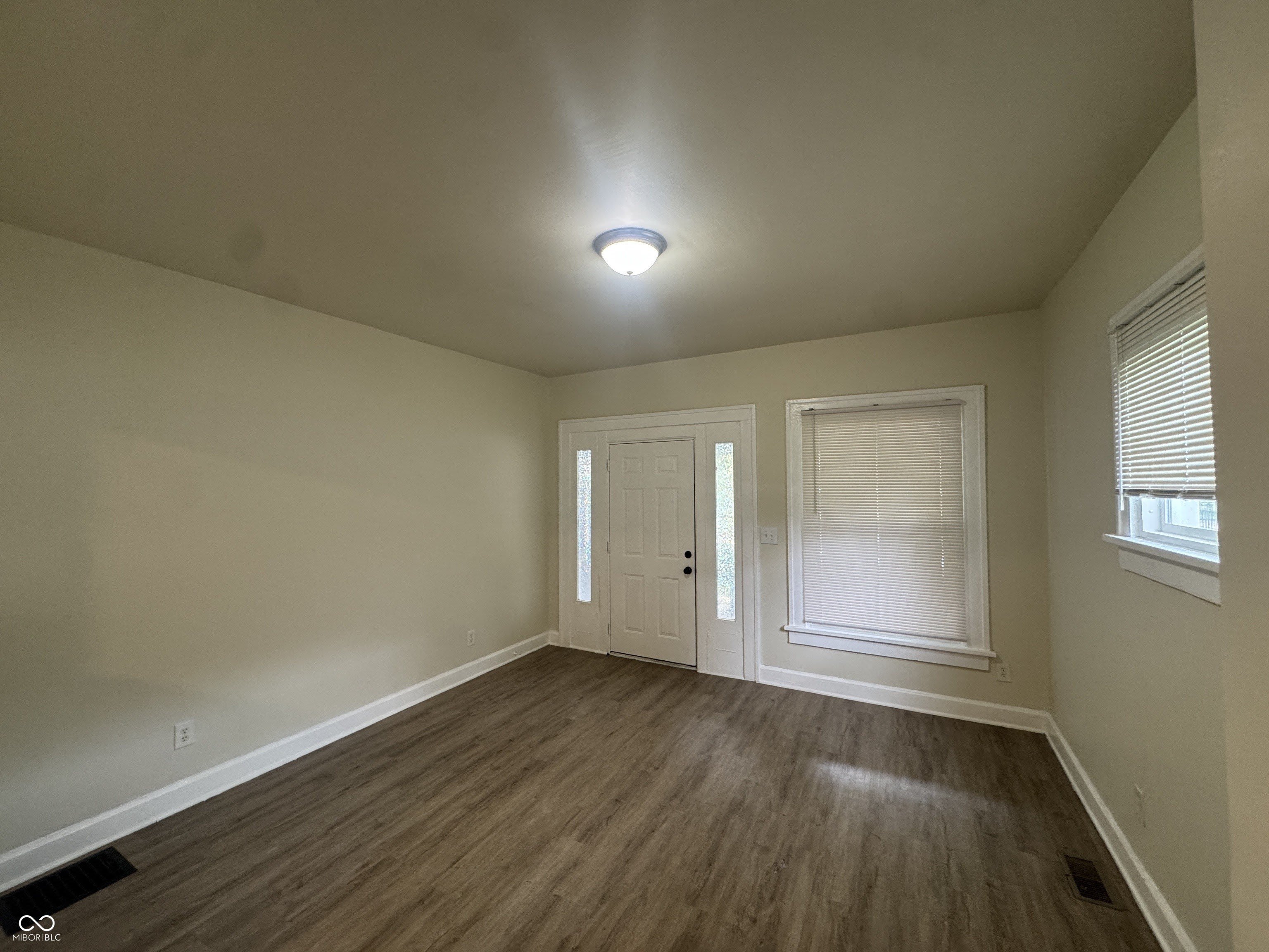 4040 N College Avenue – photo 5