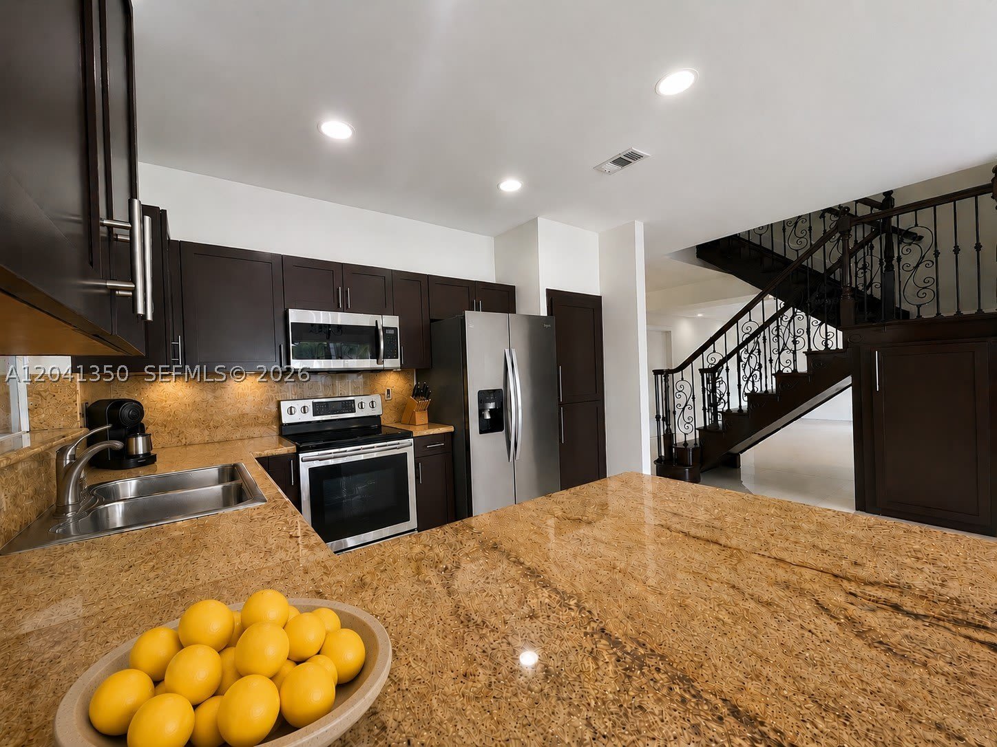 12716 SW 136 TE – photo 5