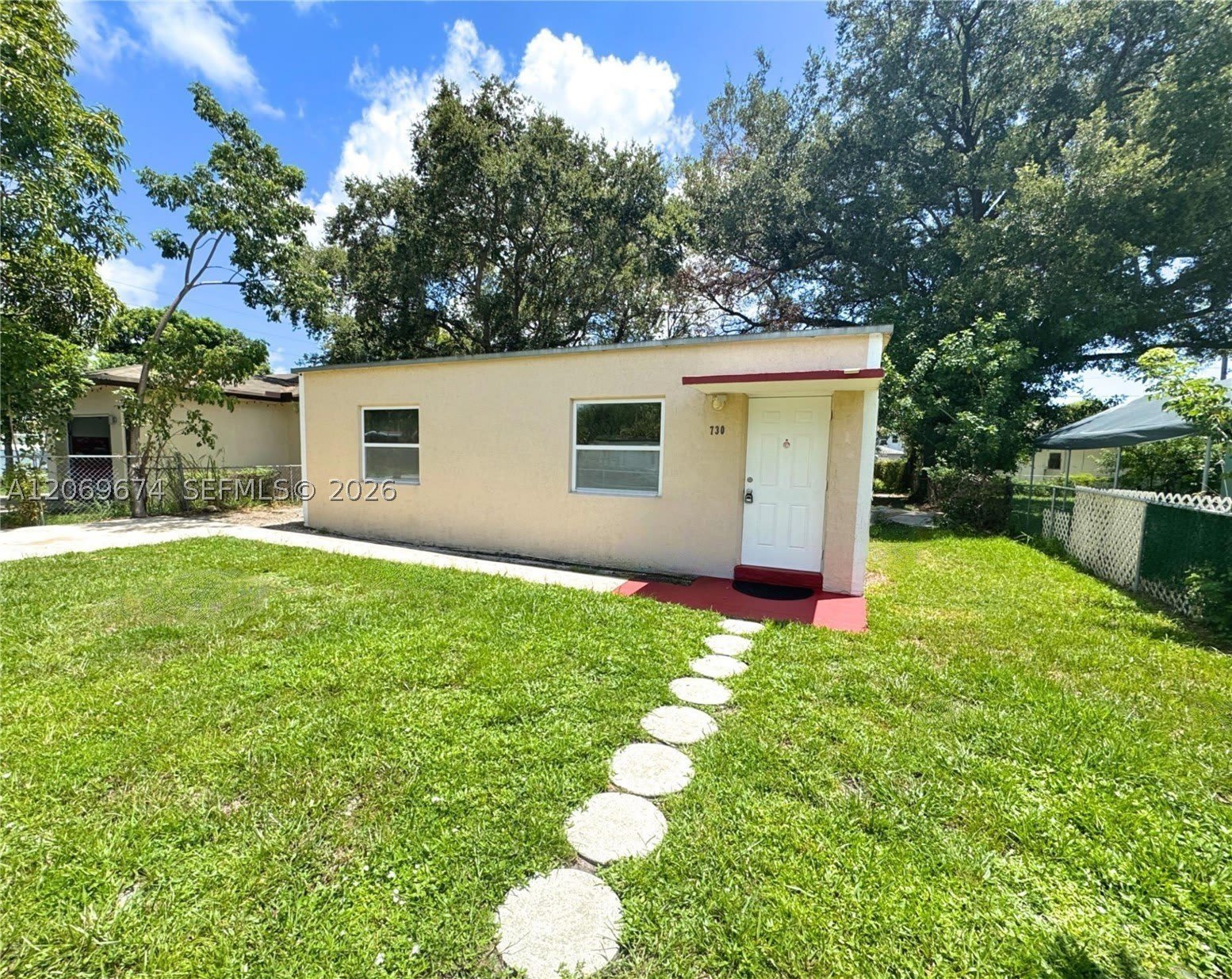 730 NW 15th Ter – photo 1