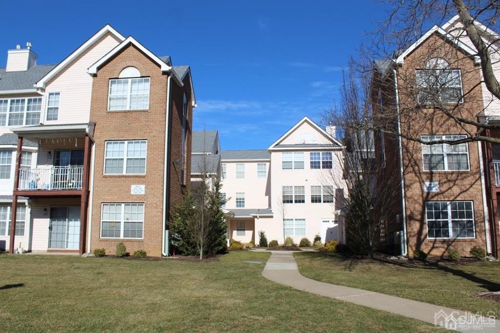 306 Plymouth Road – photo 2