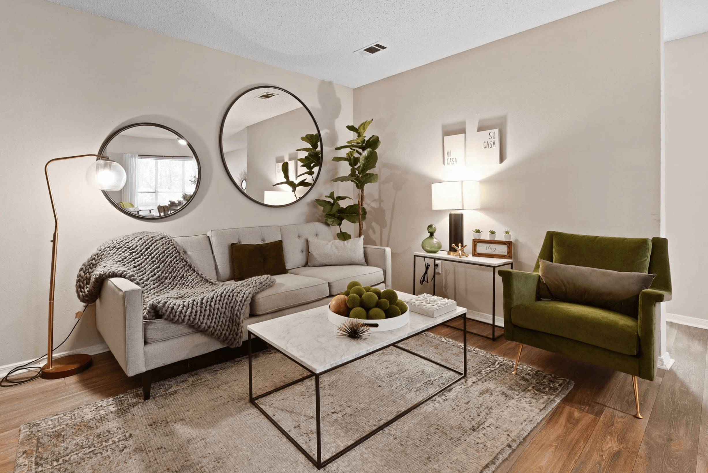 300 Riverside Apartment Homes – photo 2