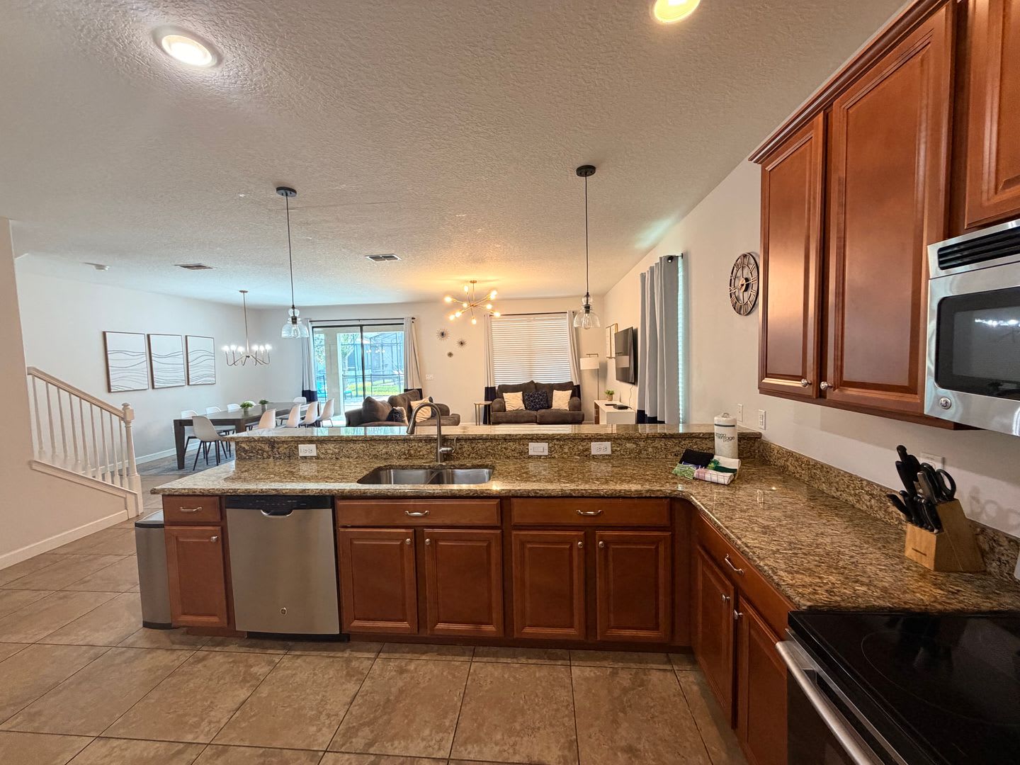 Stunning 8-Bedroom Champions Gate Pool Home – photo 5