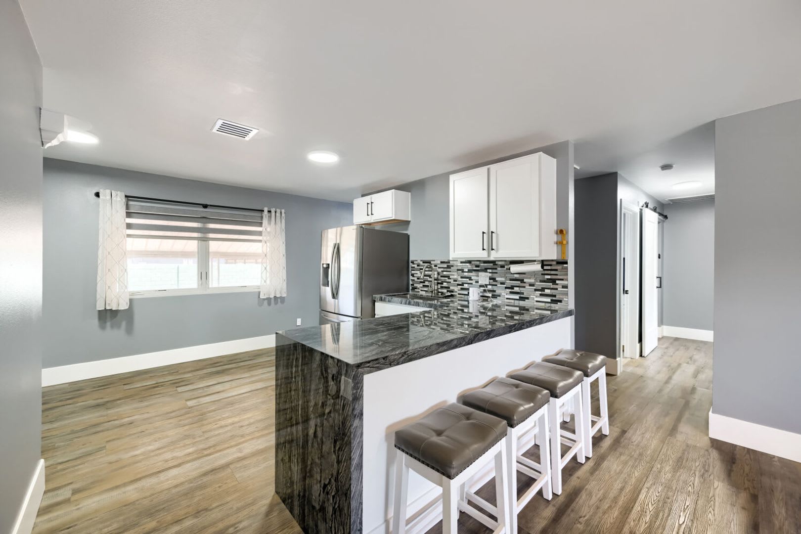 Modern Remodeled 2 Bedroom Home With Solar Huge Backyard – photo 1