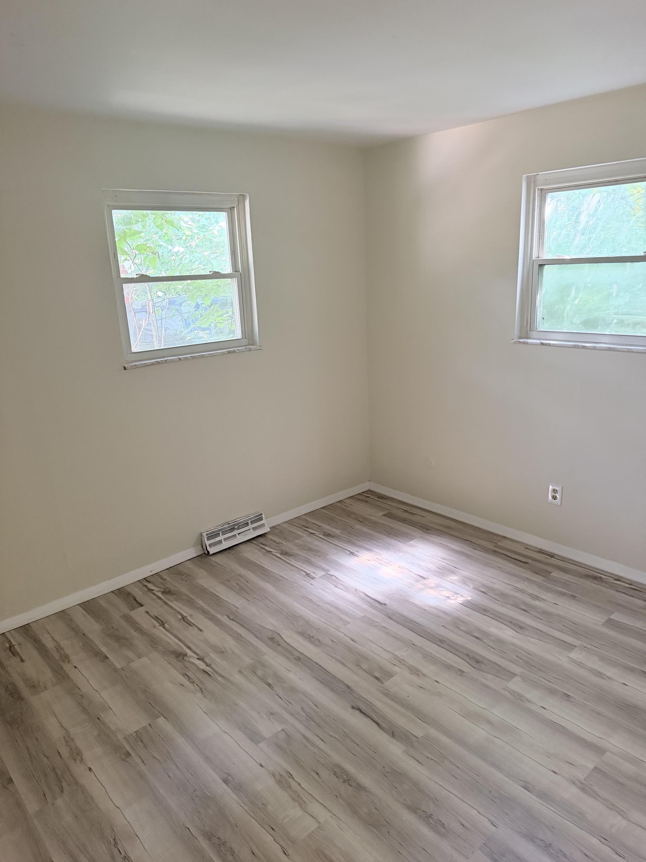 2420 Ulrich Avenue – photo 4