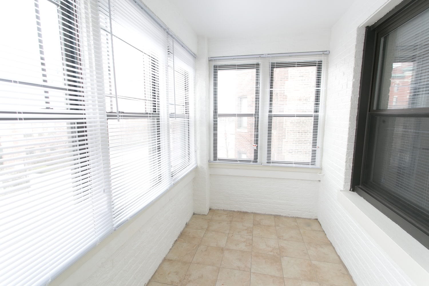 5401-5405 S. Drexel Boulevard – photo 3