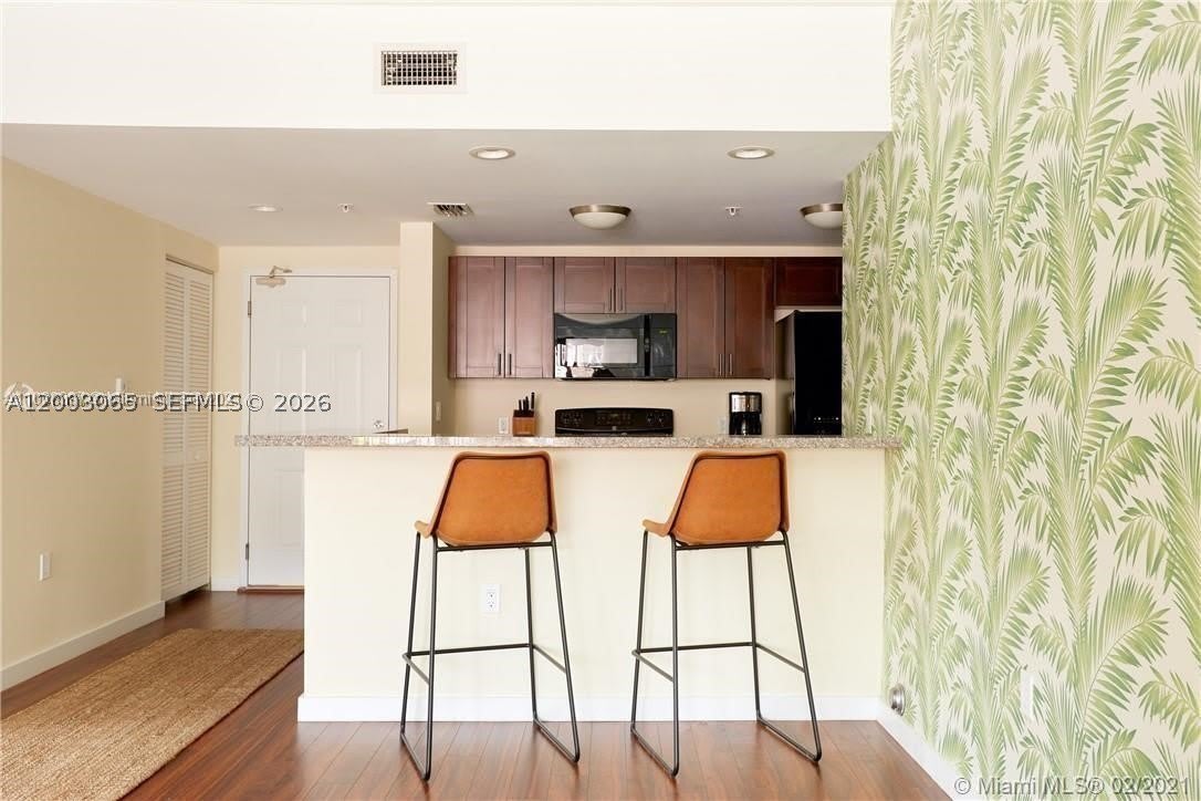 568 Ne 66Th St – photo 2