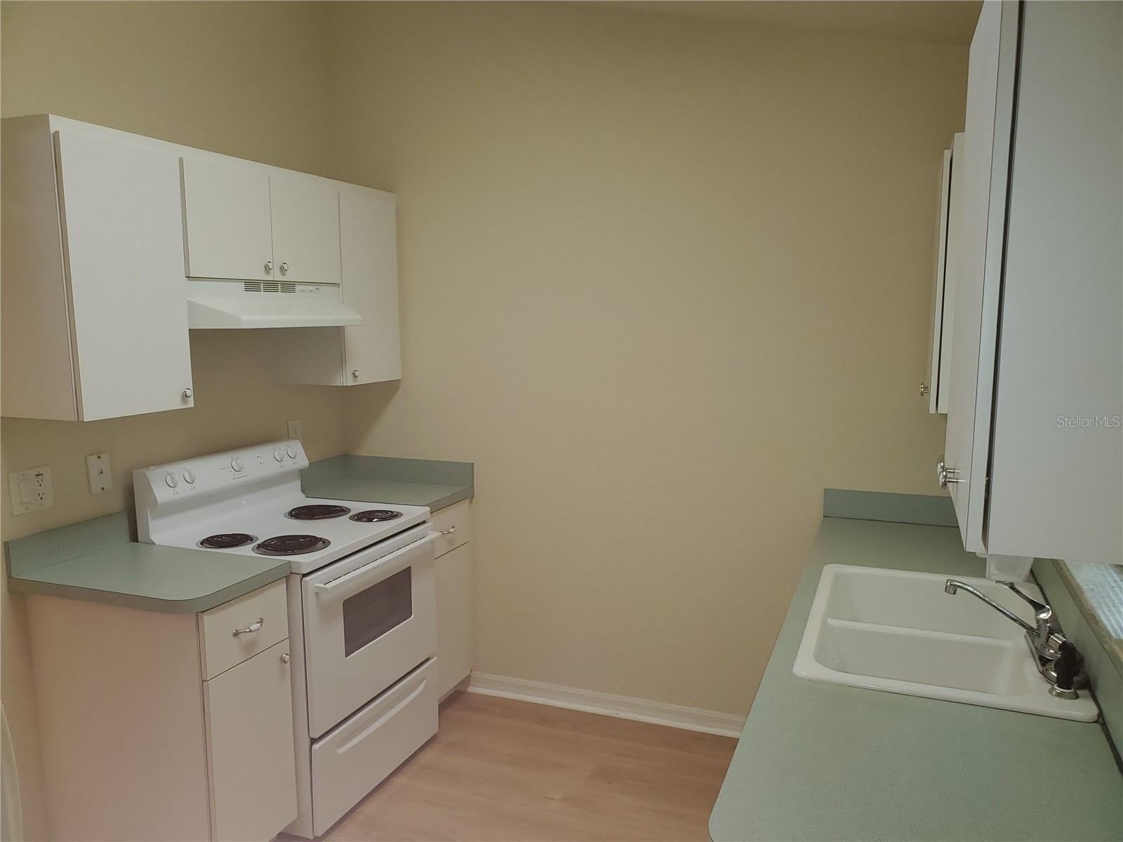 1686 SW 107TH Place – photo 4