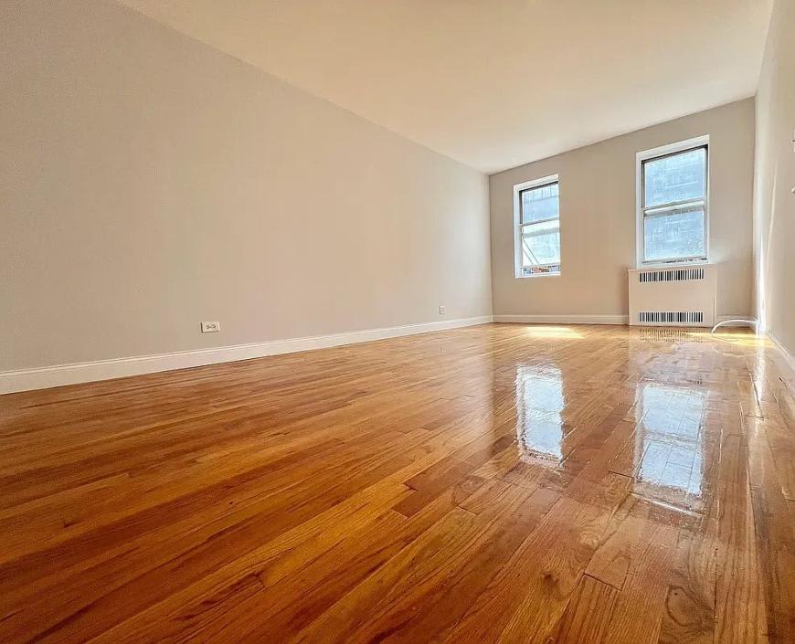 1425 University Avenue – photo 4