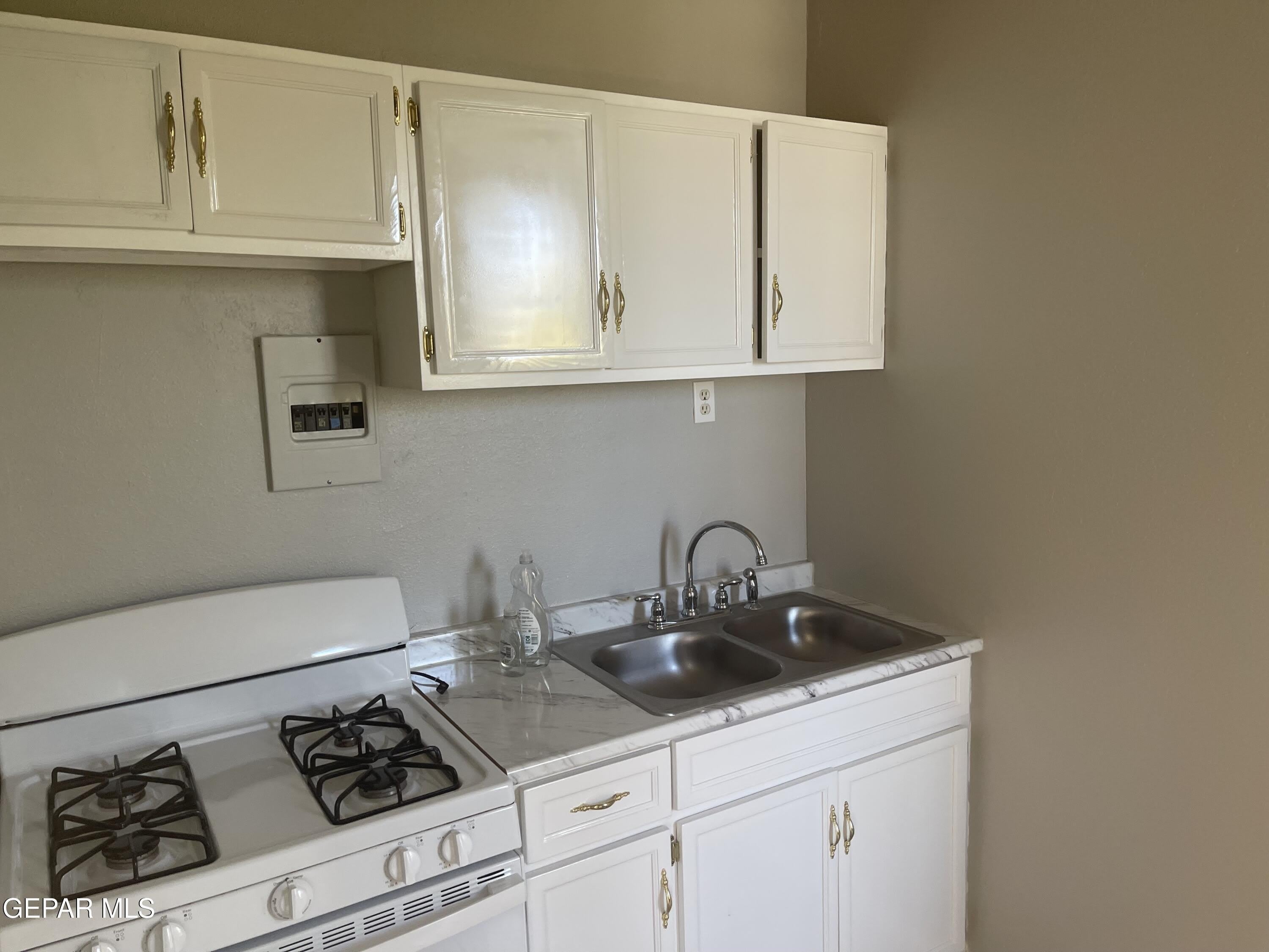 1026 Myrtle Avenue – photo 5