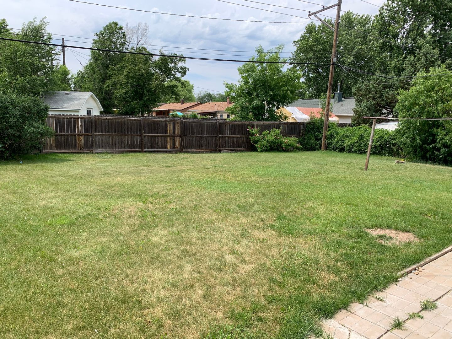 3 Bedroom, 1 Bath House for Rent – photo 3